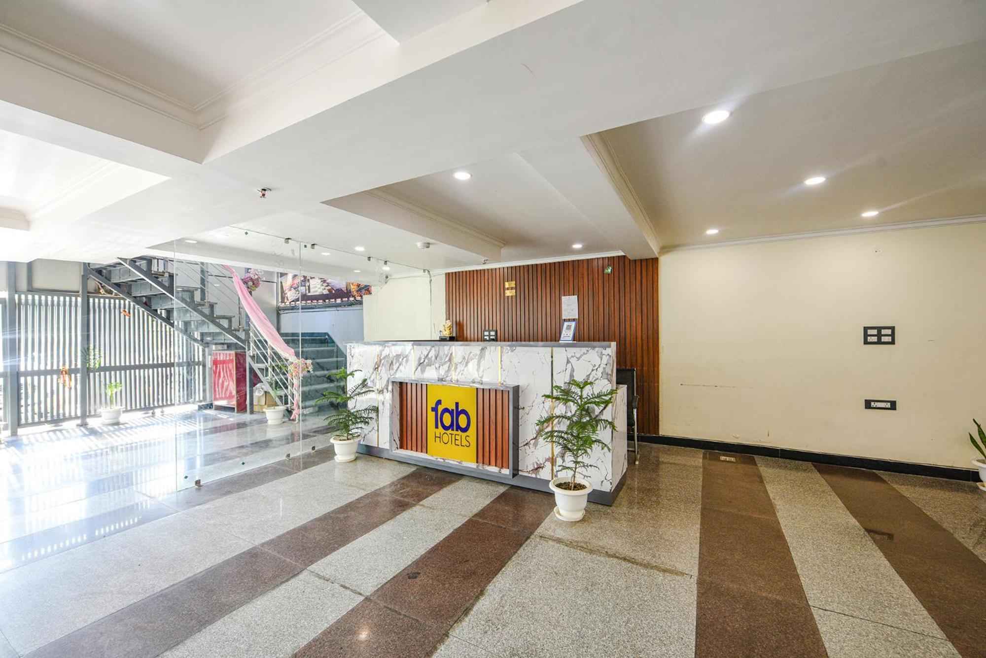 Fabhotel Prime Apple Tree Residency Neu-Delhi Exterior foto