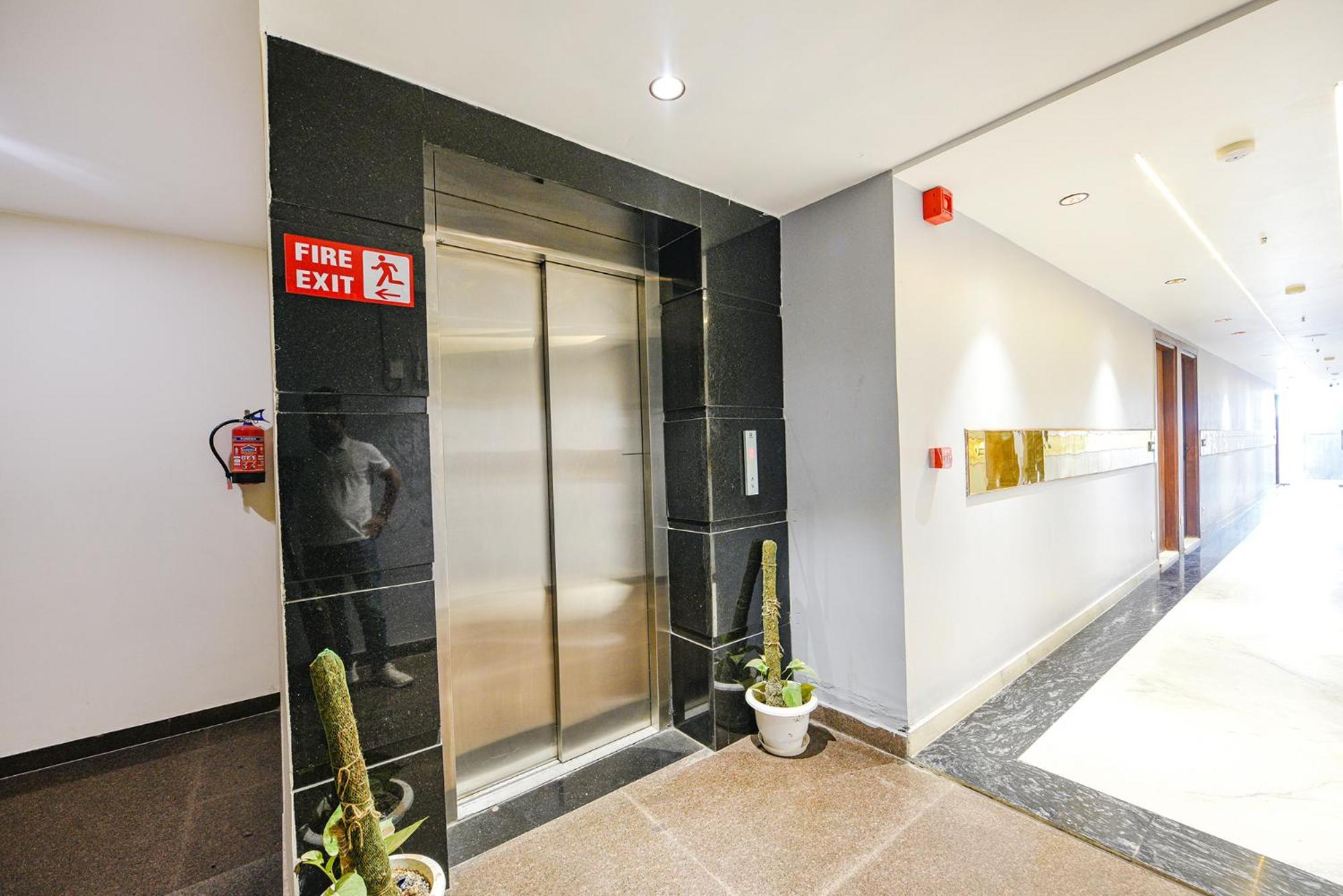 Fabhotel Prime Apple Tree Residency Neu-Delhi Exterior foto